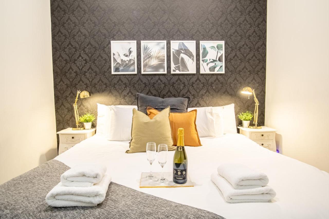 Luxe Apartments Near Albert Docks - 3 Graces - Liverpool One - Business, Contract & Corporate Ready Eksteriør bilde