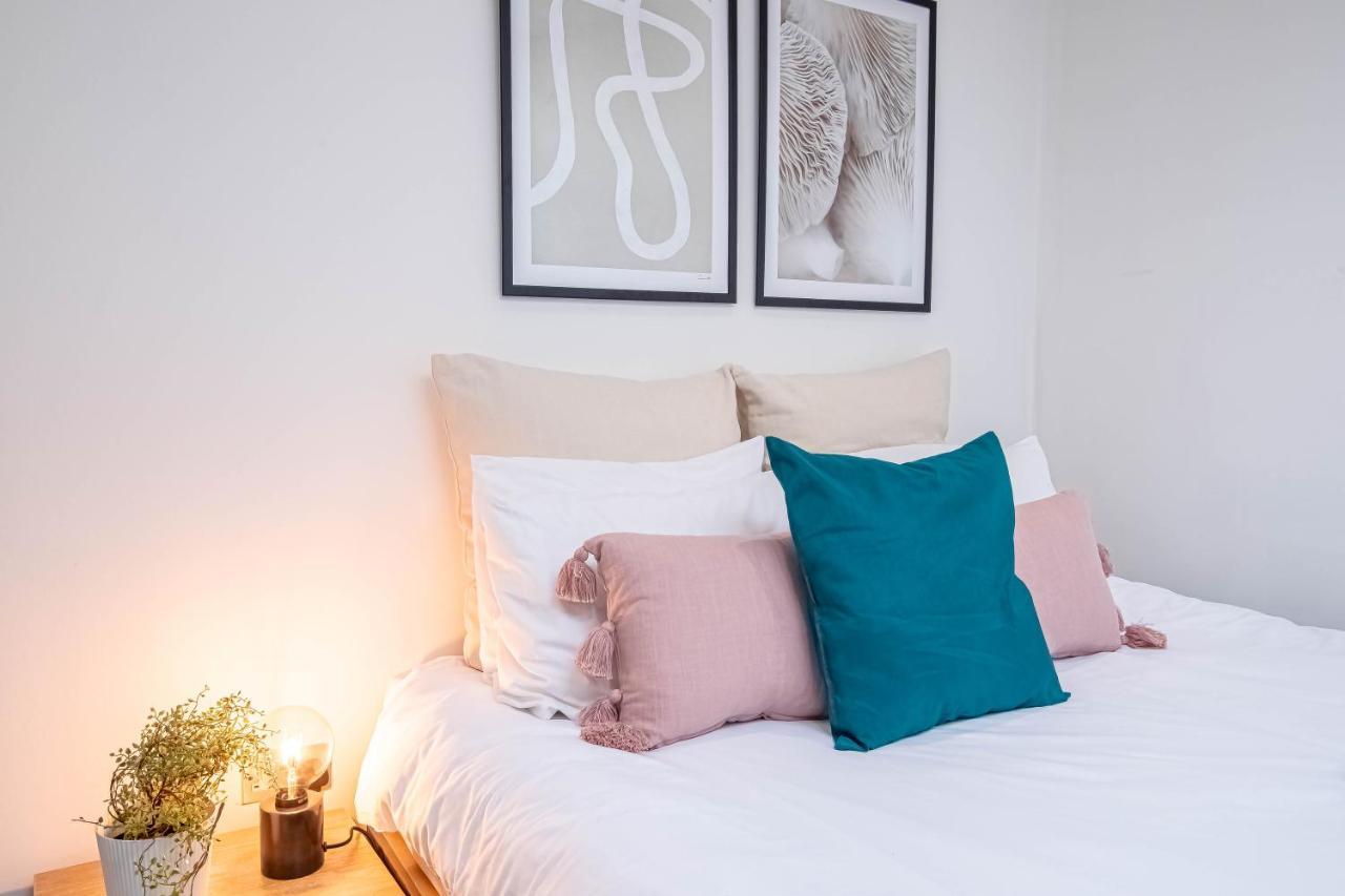 Luxe Apartments Near Albert Docks - 3 Graces - Liverpool One - Business, Contract & Corporate Ready Eksteriør bilde